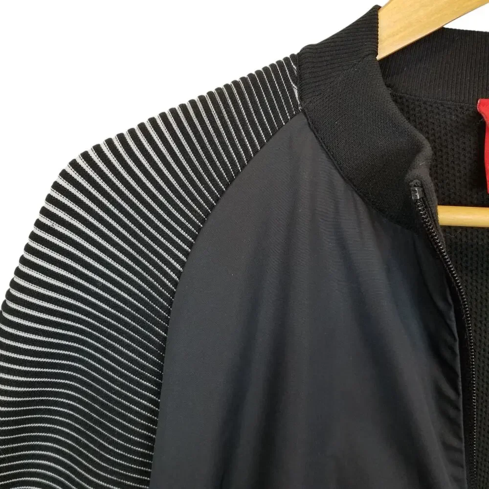 Nike Tech Women's Dynamic Reveal Zip Front Jacket Black Size Medium 828292-010